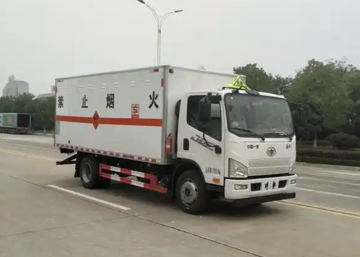 花垣爆破器材运输车可以上高速吗？