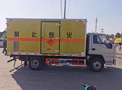 花垣爆破器材运输车技术升级与安全合规新趋势